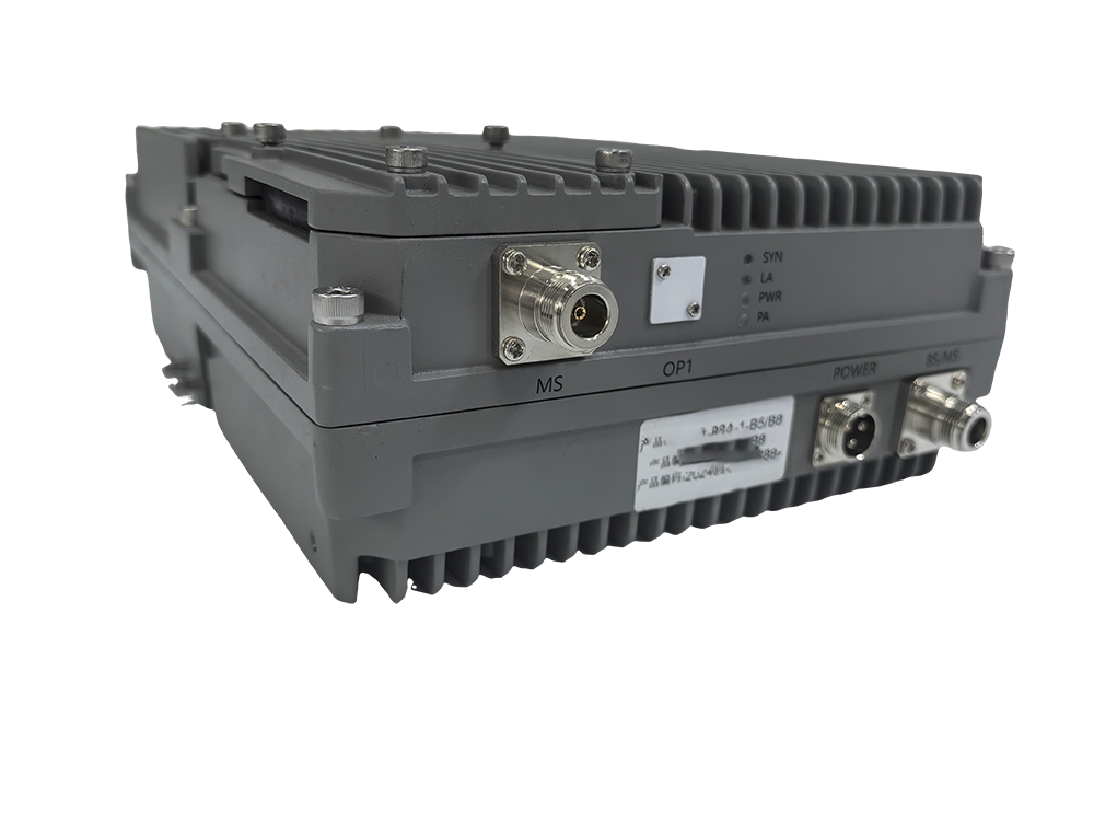  耀州三频手机信号接收器2000㎡